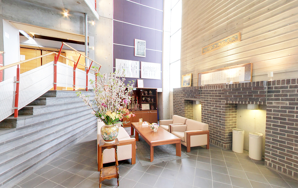 1F エントランス